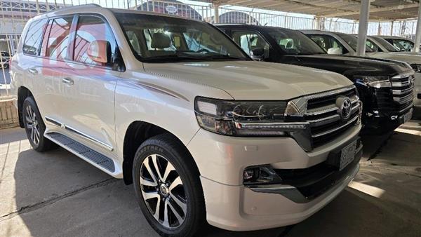 تويوتا لاندكروزر 2023 للبيع في العراق -  بغداد